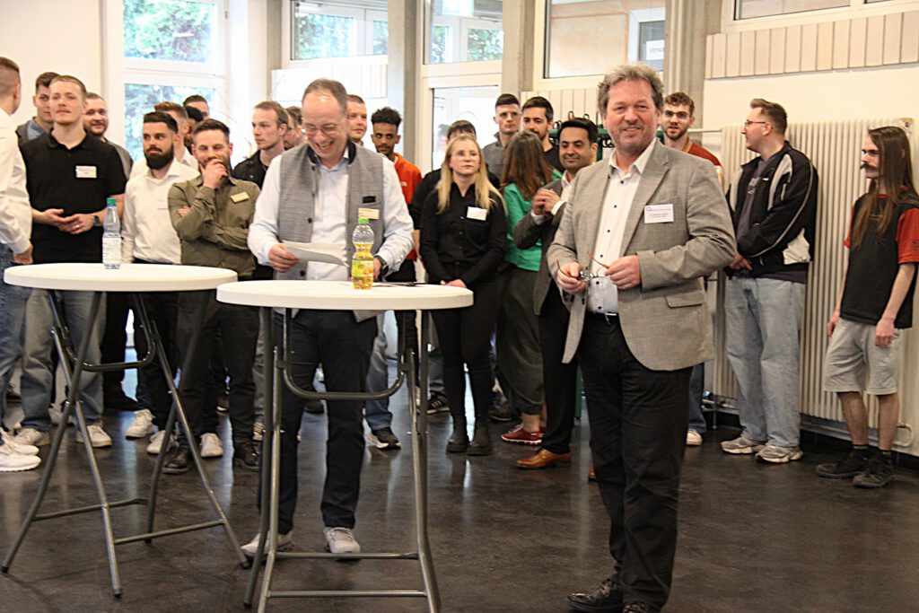 Begrüßung durch Schulleiter Dr. Johlen und Abteilungsleiter StD J. Schulze